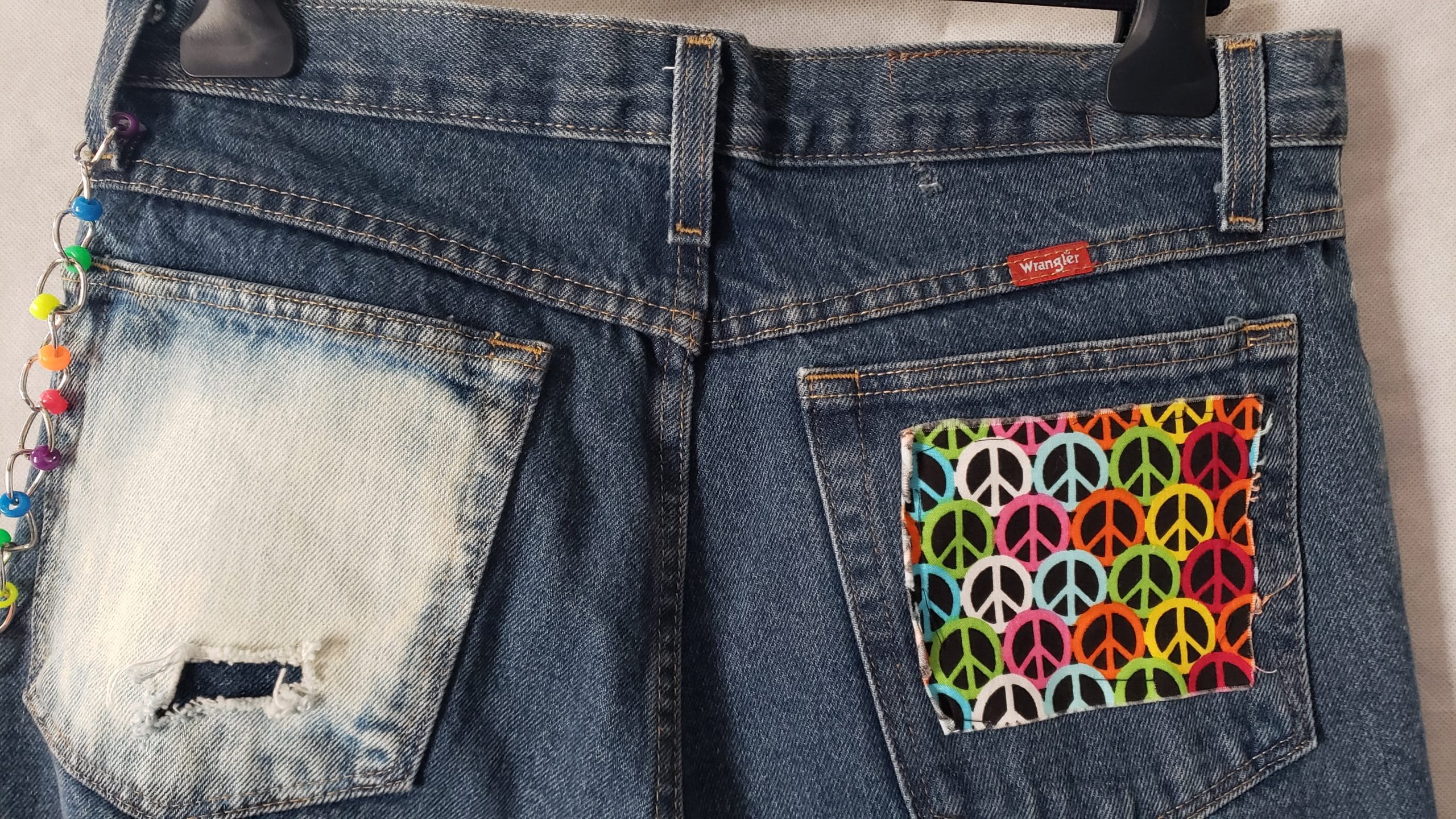 Men’s Upcycled Denim Jeans – Boho Patchwork Peace Wrangler Style – Size 32 - Image 13