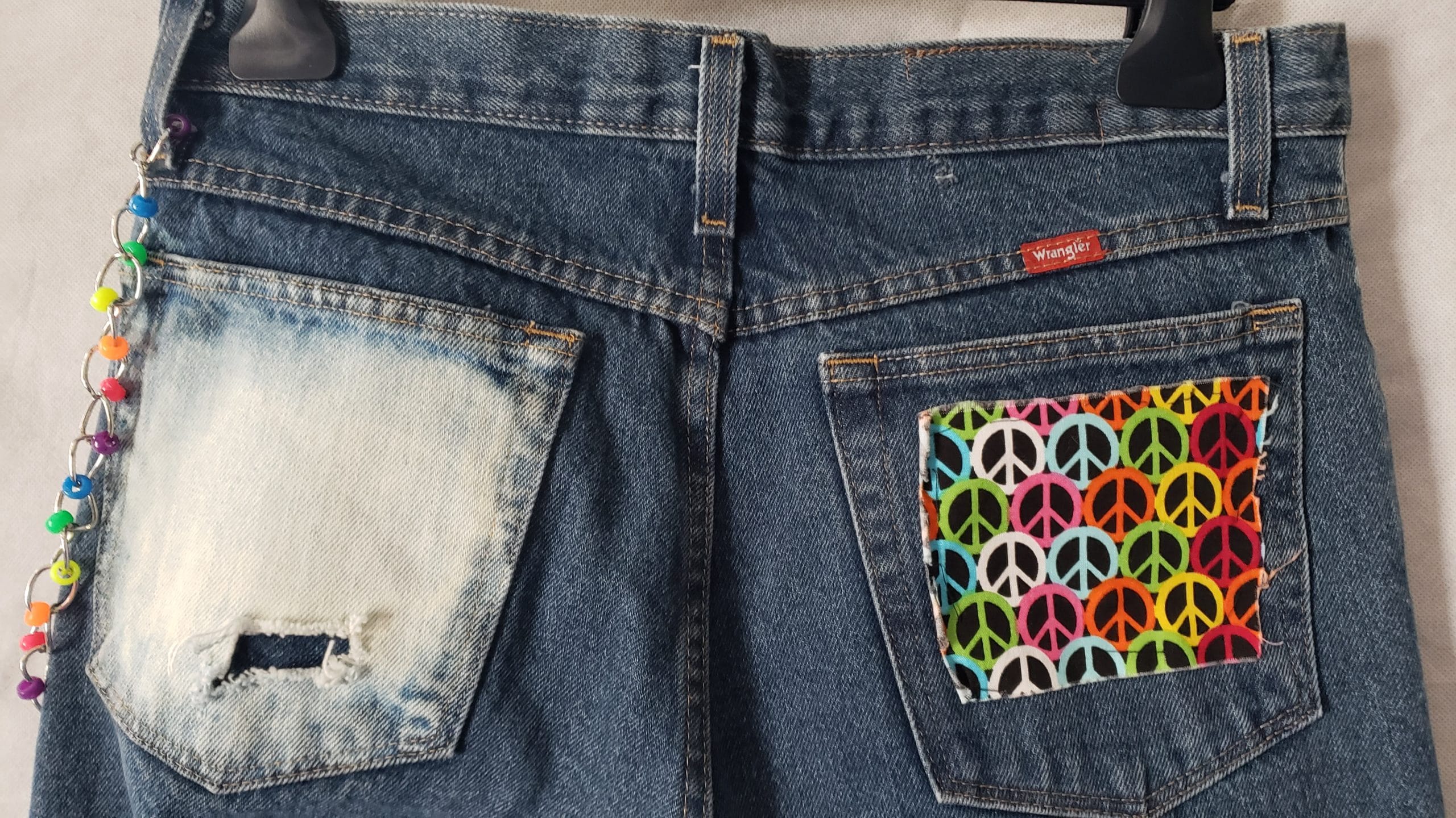 Men’s Upcycled Denim Jeans – Boho Patchwork Peace Wrangler Style – Size 32 - Image 14