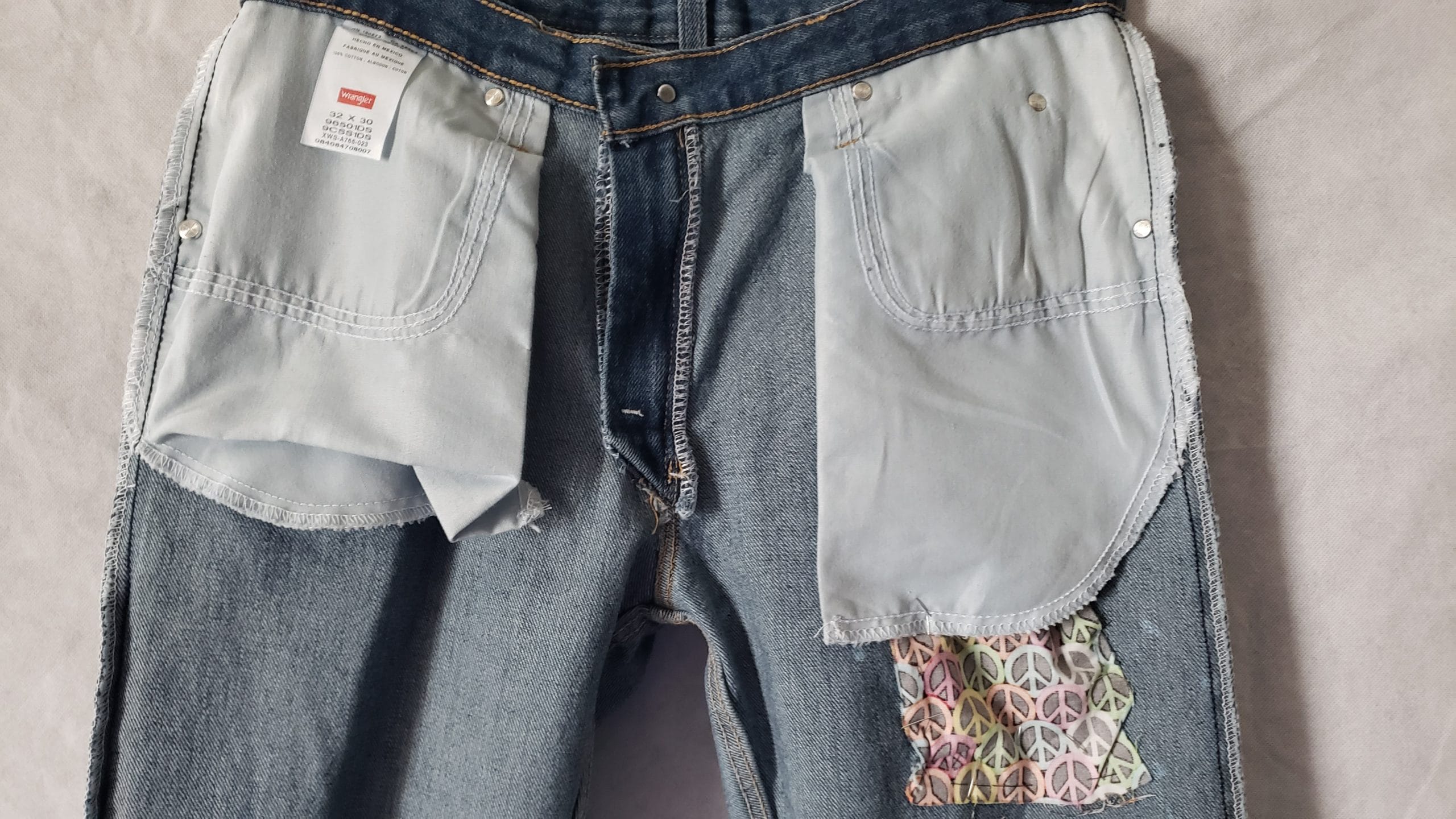 Men’s Upcycled Denim Jeans – Boho Patchwork Peace Wrangler Style – Size 32 - Image 25