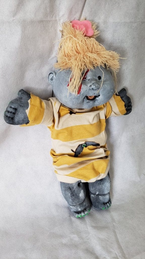 Zombie Baby Girl Art Doll – Blonde – Living‑Dead Style Halloween Figure - Image 9
