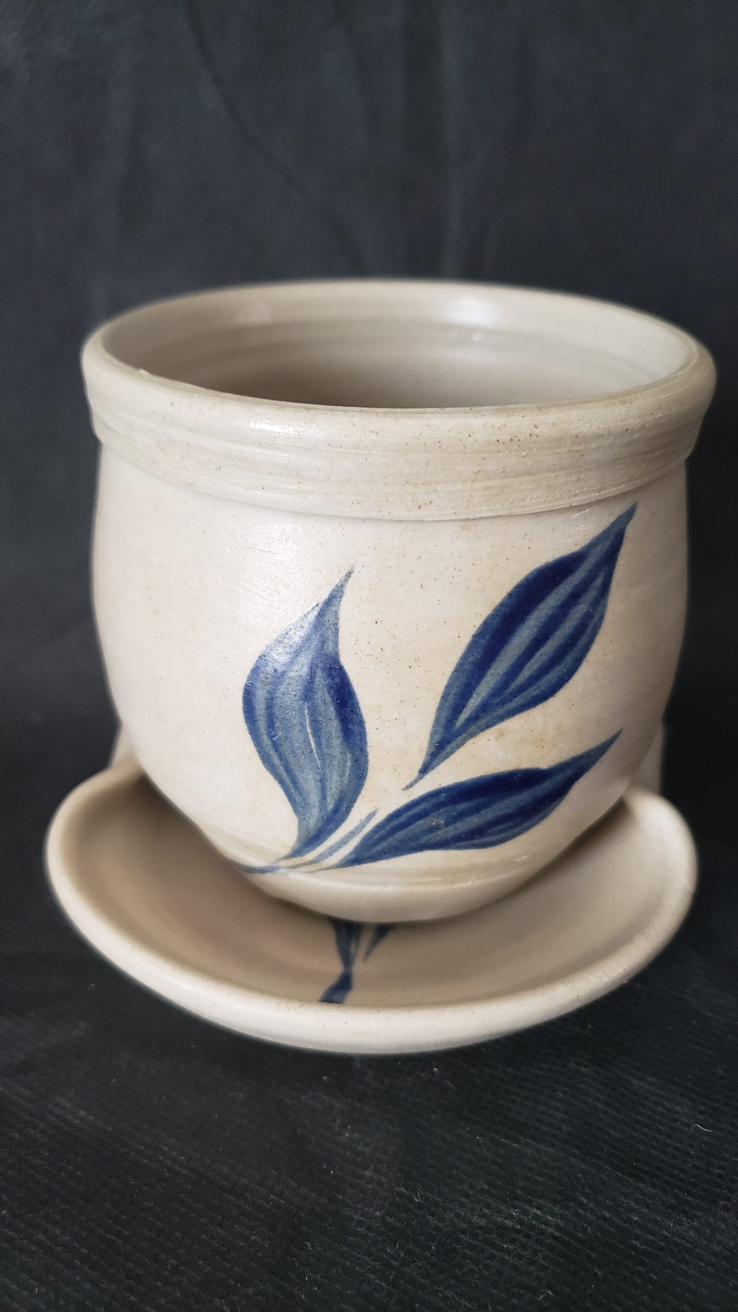 Vintage Williamsburg Cobalt Blue Pottery Tea Set – Leaf Design Cup, Creamer & Sugar - Image 15