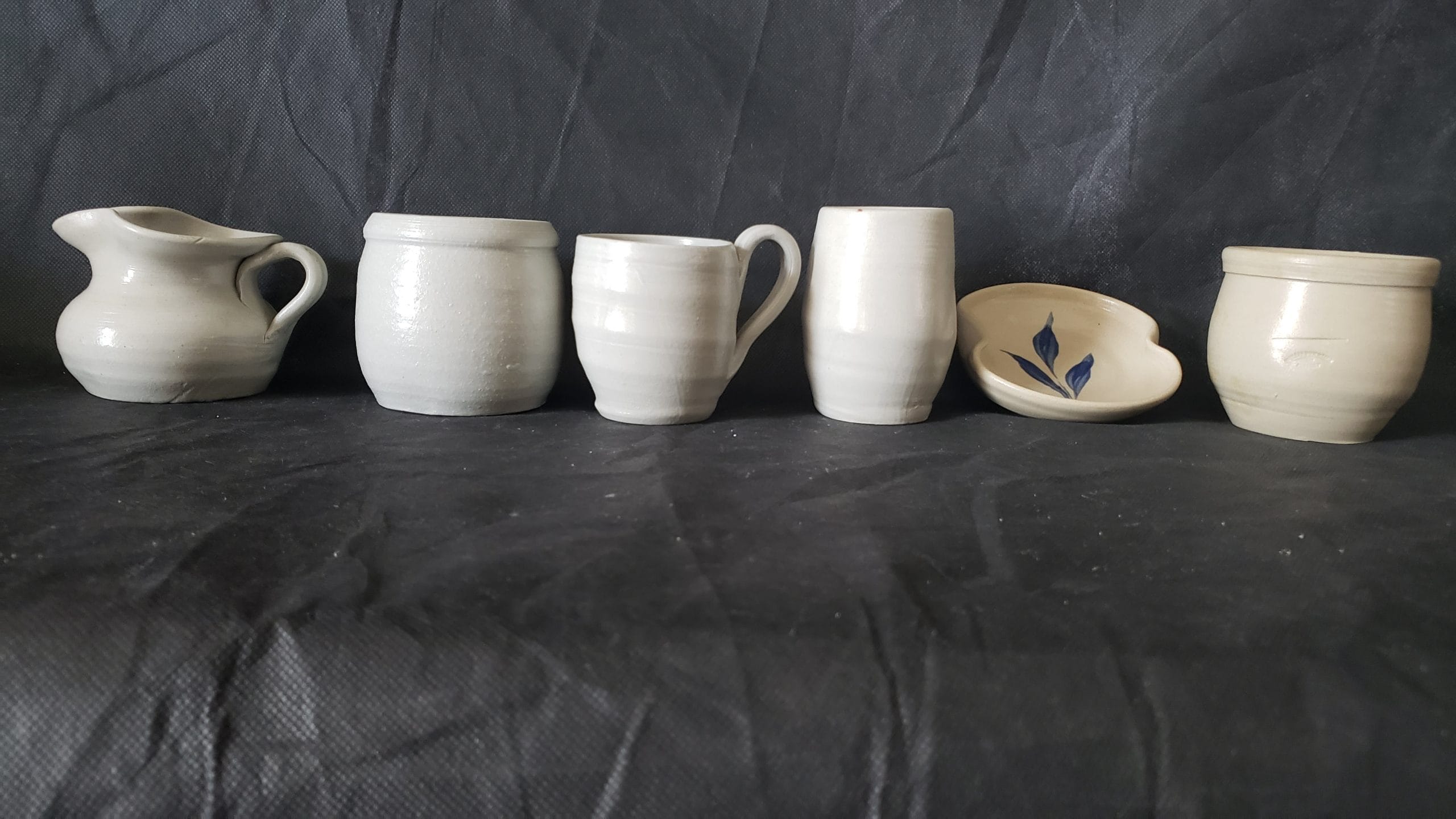 Vintage Williamsburg Cobalt Blue Pottery Tea Set – Leaf Design Cup, Creamer & Sugar - Image 8