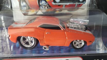 Muscle Machines 1:64 Diecast 1969 Orange Chevy Camaro Drag Racing Toy Car - Image 8