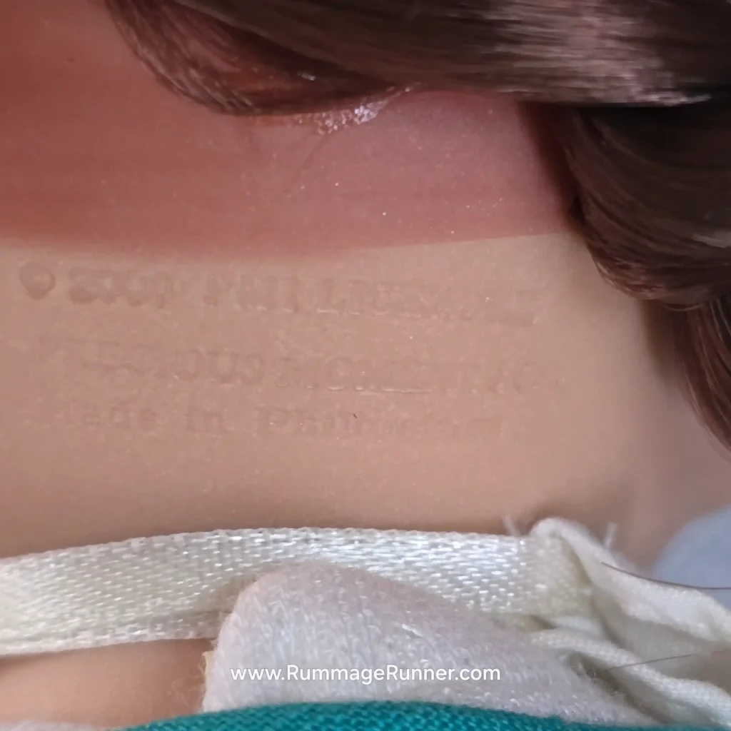 Vintage Precious Moments Vinyl Nurse Doll – Brunette – 12‑Inch Tender Loving Care - Image 15